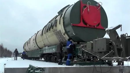 ANALIZĂ | Racheta balistică intercontinentală Sarmat, noua JUCĂRIE NUCLEARĂ a lui Putin. Va înlocui Satan, dar testele s-au făcut ”pe repede înainte”