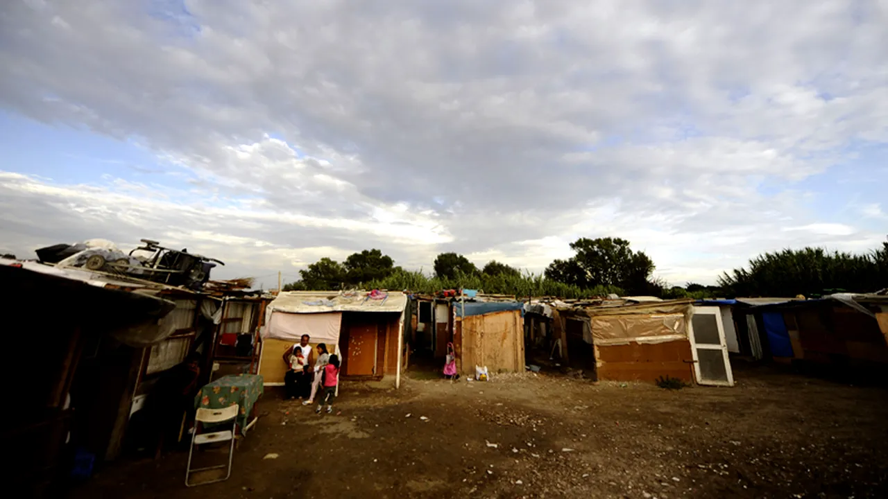 Membrii grupului de romi români 