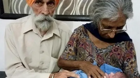 O femeie de 70 de ani din India a născut, după 46 de ani de încercări