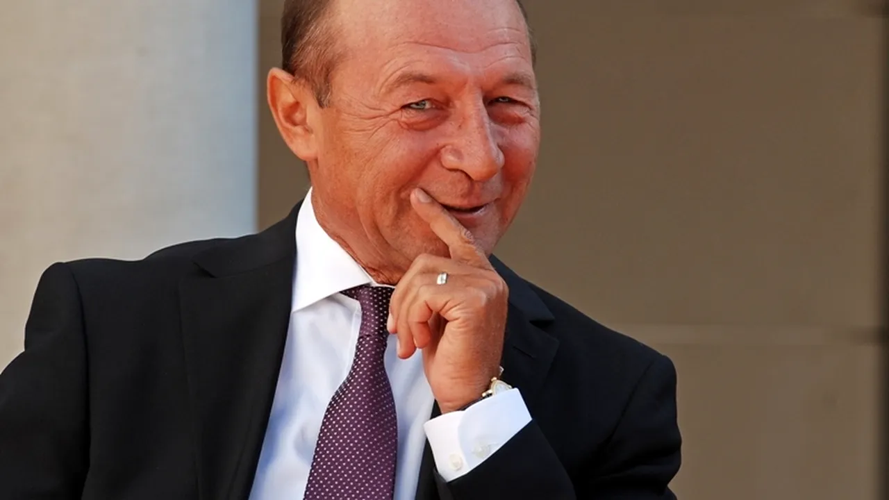 Traian Băsescu cere 
