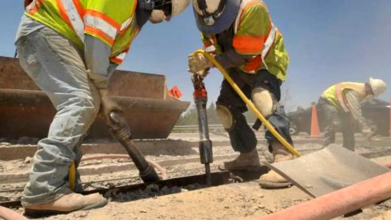 Statistică fără precedent în Marea Britanie. Câți români și bulgari lucrează acolo