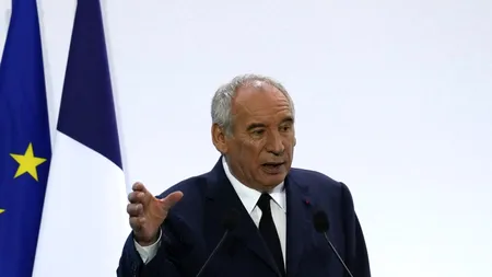 CNN: Franța a devenit neguvernabilă. Țara a intrat în criză, dar lucrurile nu ar fi trebuit să fie așa/Macron va fi supus unor presiuni în creștere