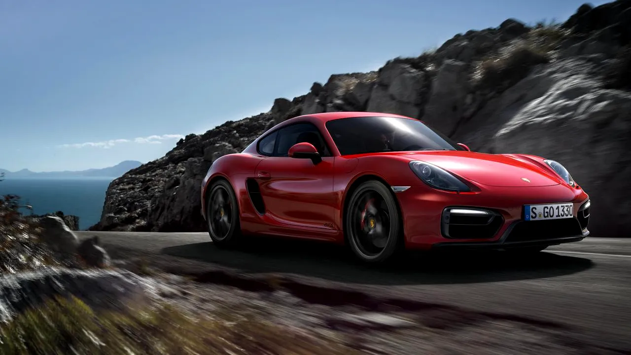 România, pe harta drumurilor recomandate de Porsche clienților săi. VIDEO