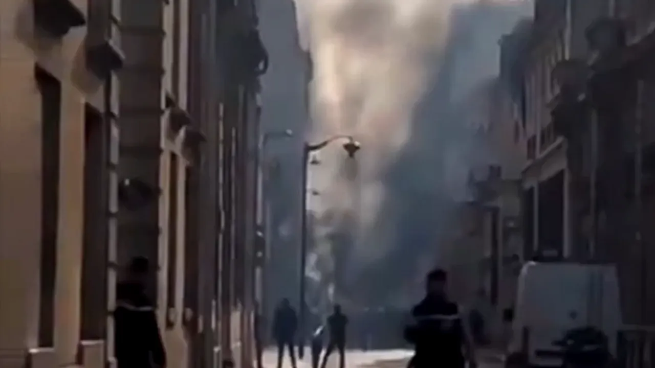 Alertă în Franța. O mașină a intrat într-un grup de pietoni. Șoferul a strigat „Allah Akbar” în momentul arestării