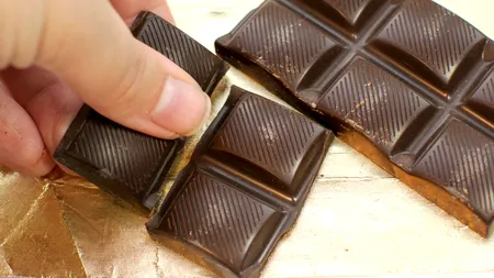 Scăderea accentuată a producției de cacao poate duce la dispariția ciocolatei, până în 2050. Planta care ar putea salva această industrie