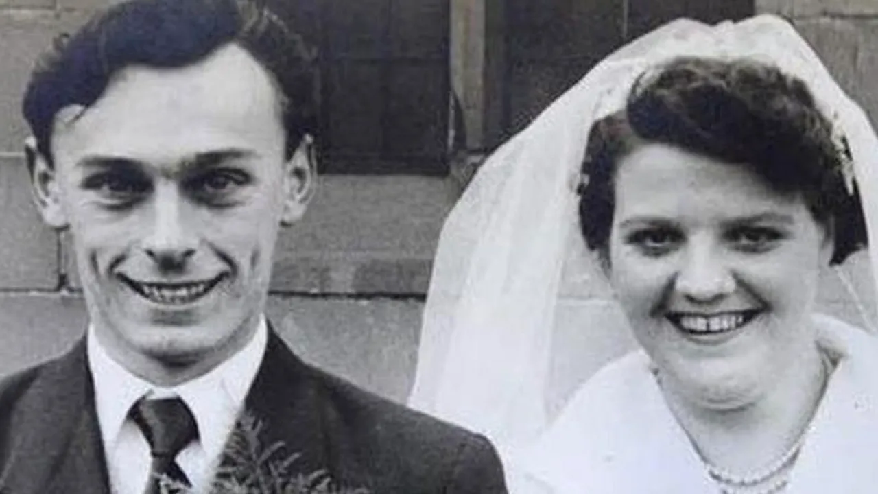 O fiică și-a înmormântat părinții într-un sicriu dublu: 