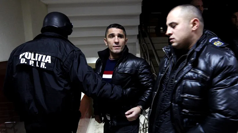 Interlopul Costel Corduneanu, luat cu ambulanța după ce i s-a făcut rău în sala de judecată