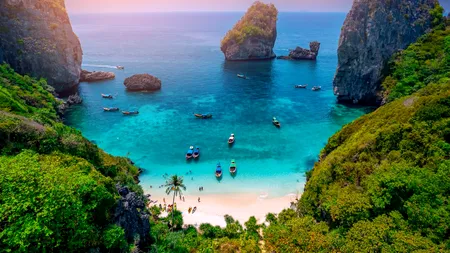 Românii și-au făcut deja planuri pentru vacanța de IARNĂ. Care este cea mai căutată destinație pentru cei care nu suporta frigul