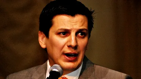UPDATE Fostul deputat PDL Alin Trășculescu a ajuns în arestul Poliției Capitalei. Un prieten i-a adus un costum