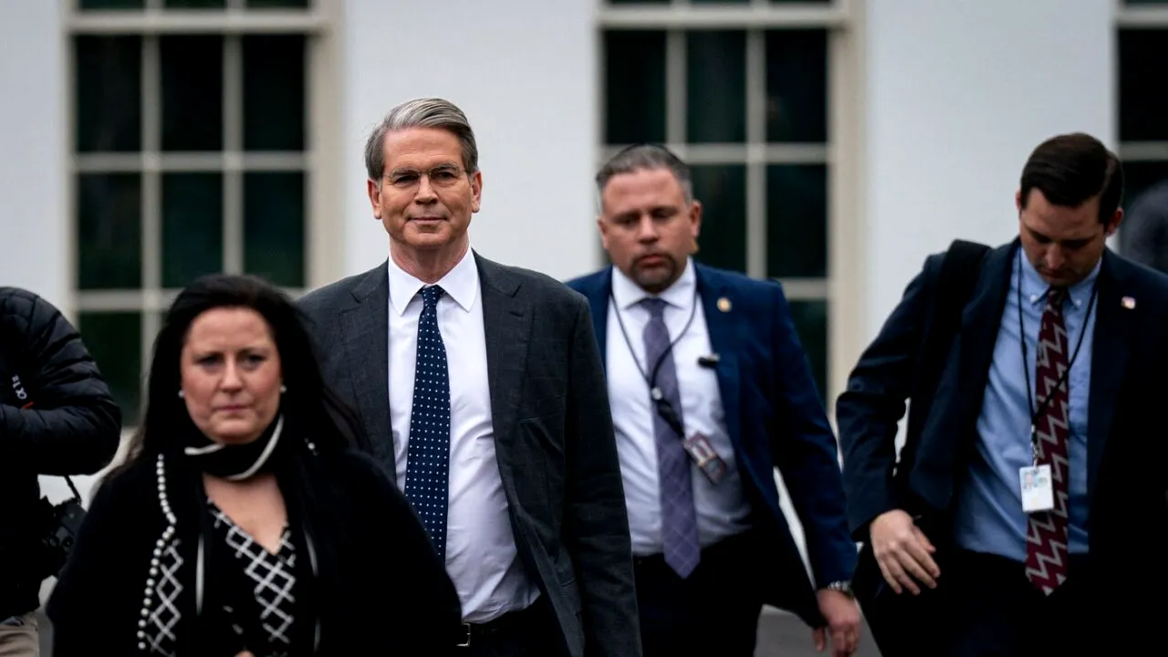 SUA sancționează trei oficiali din Iran, SUSPECȚI în cazul dispariției unui agent FBI, care ar fi cercetat afaceri ale fostului președinte iranian