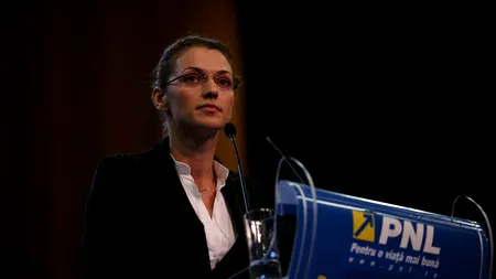 Delegația PNL pentru consultările de la Cotroceni: Gorghiu, Boagiu, Predoiu, Atanasiu, Chiliman și Petrache