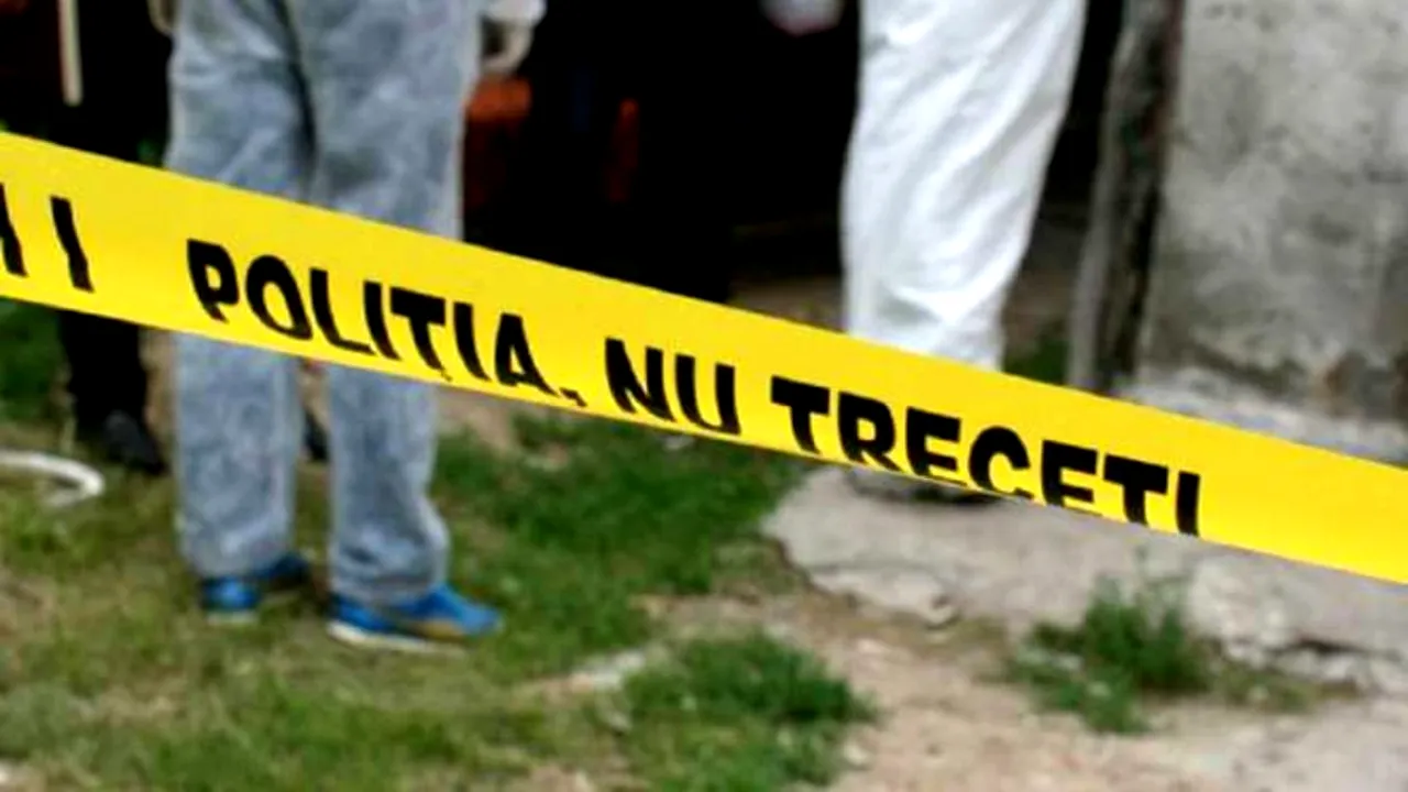 Tragedie în Arad. Fost profesor, găsit împușcat în cap, în propria locuință. Ce au găsit anchetatorii lângă cadavru