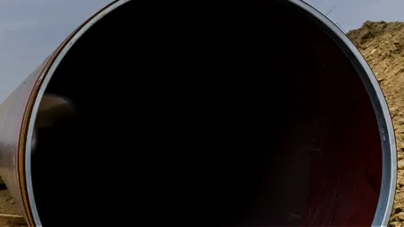 Hoții din Prahova au furat o conductă care transporta petrol