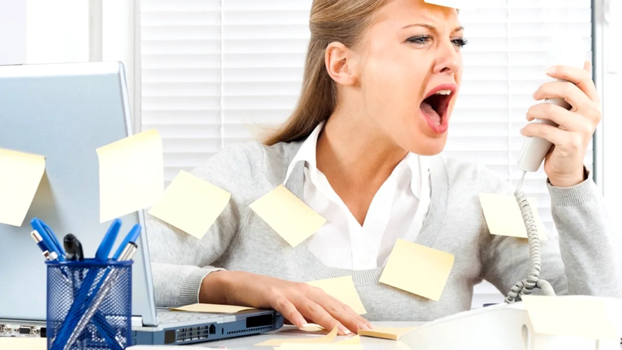 Psiholog: „Angajații stresați din Germania primesc tratament gratuit. În România, rezistența la stres este cerință la angajare