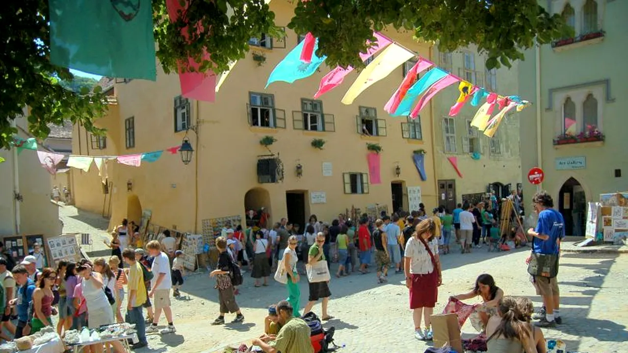 FESTIVALUL SIGHIȘOARA MEDIEVALĂ 2012 - Calendar și program. Cum e influențat festivalul de REFERENDUM