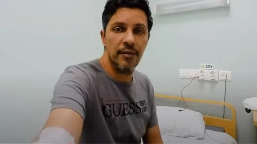 VIDEO| Lucian Viziru, suspect de infarct. Actorul a ajuns la ATI de Revelion: „Nu am avut voie să mă mișc din pat. Am fost înțepat de 40 de ori”