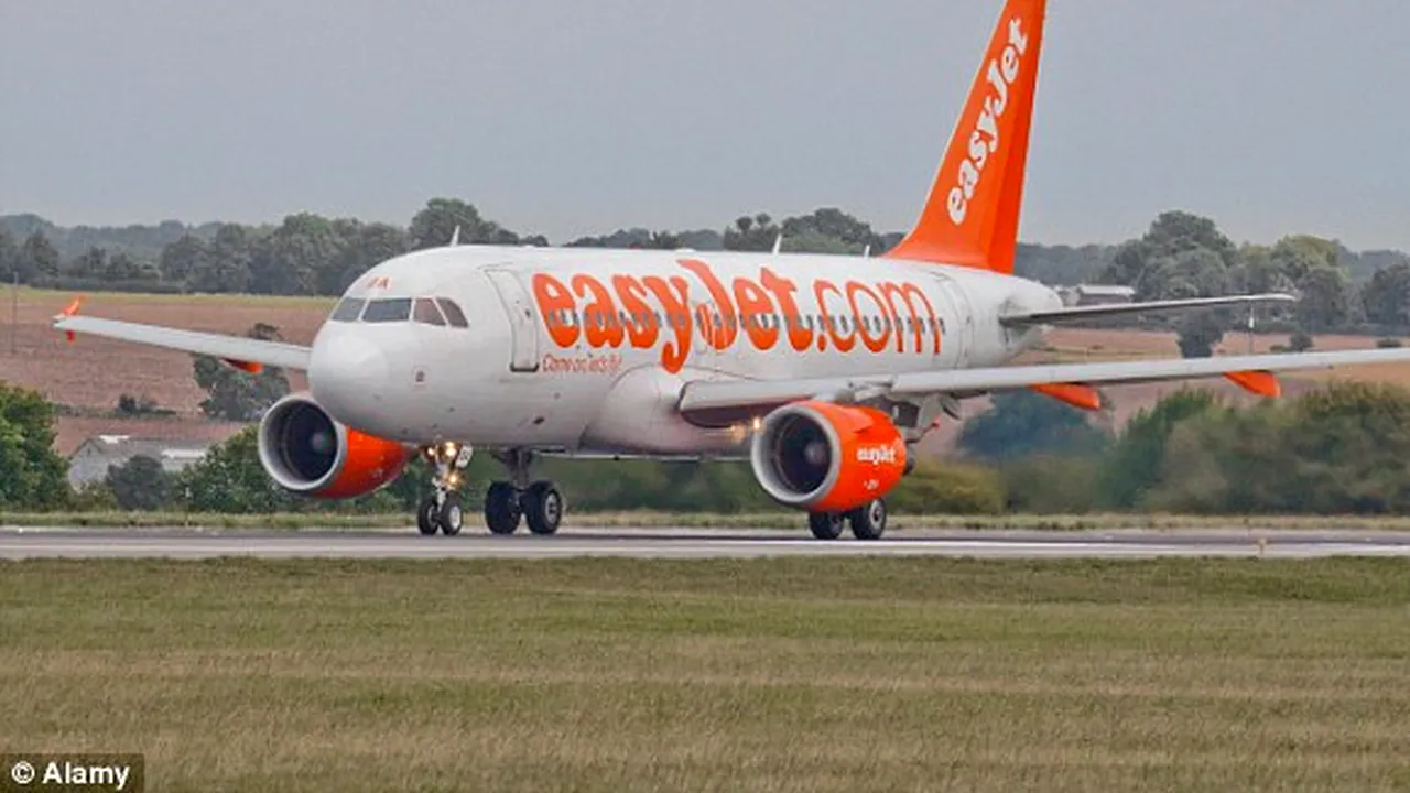 Au deschis o sticlă de șampanie în avion și au fost nevoiți să aterizeze de urgență. Incidentul ar putea intra în istoria aviației