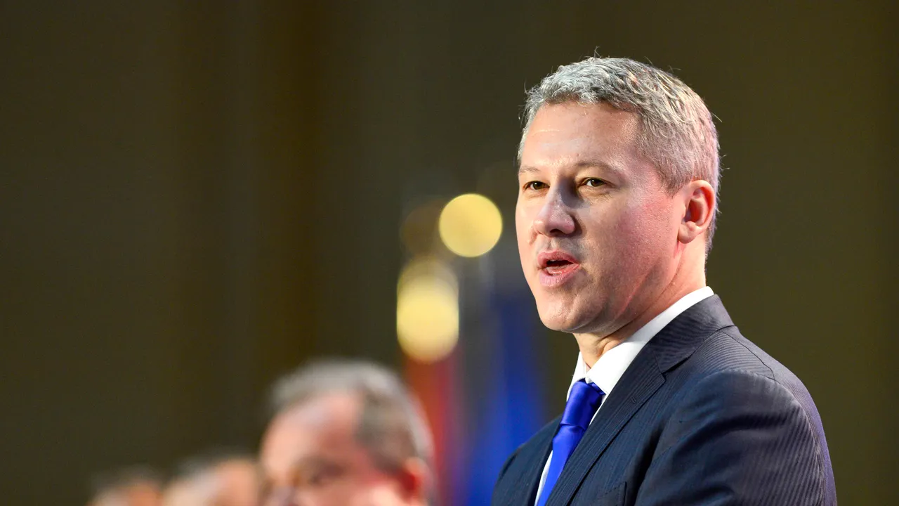 Liberalii ar vrea o alianță cu partidul lui Băsescu. Cum explică Predoiu „generozitatea politică