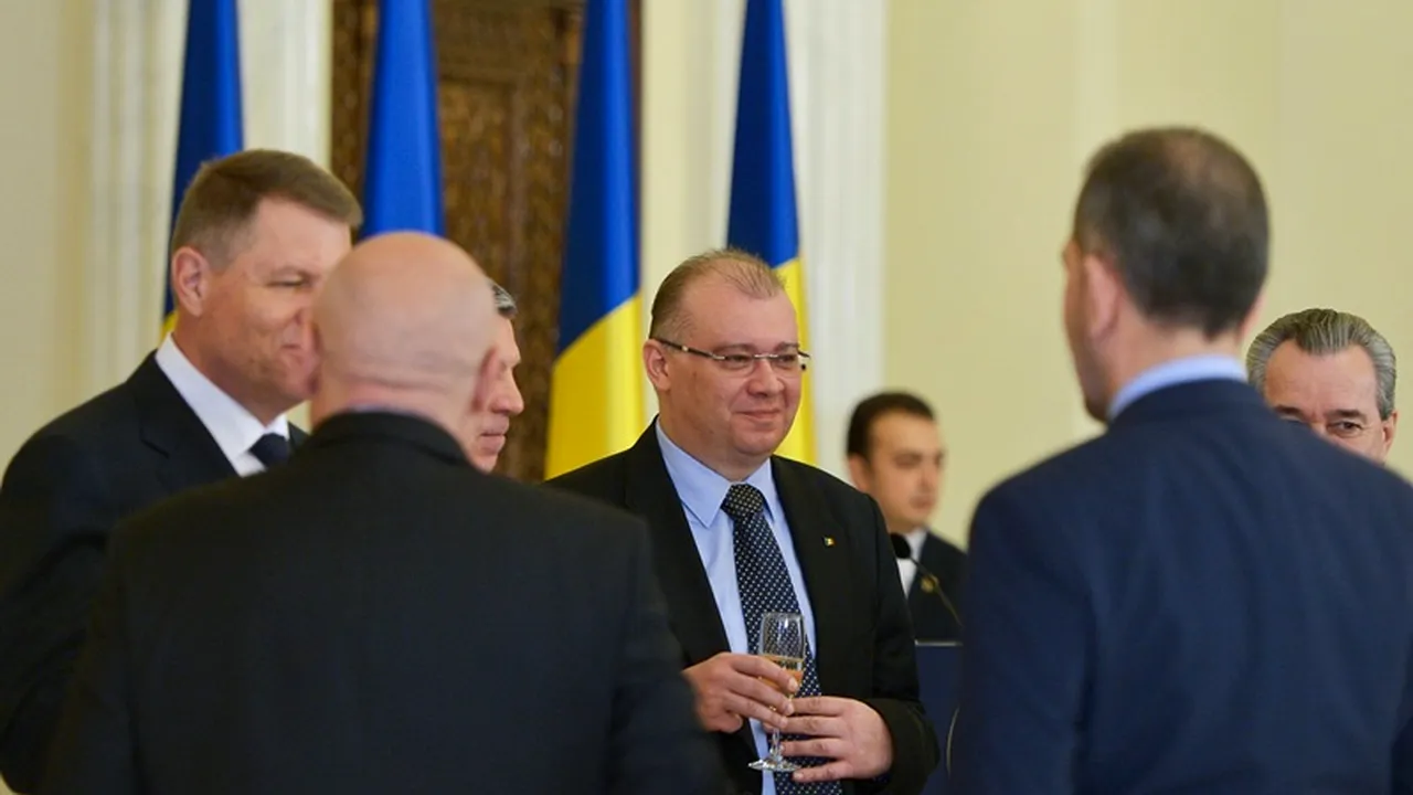 Replica lui Ponta pentru Iohannis: Cum vi s-ar părea dacă l-aș chema mâine pe domnul Dan Mihalache și l-aș sfătui demisioneze?