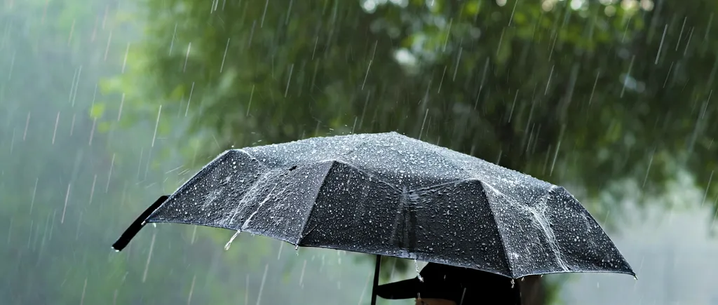 Meteorologii anunță ploi însemnate cantitativ în 14 județe. În ce interval este în vigoare avertizarea ANM