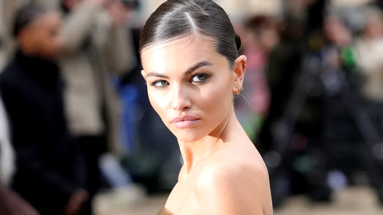 Fotomodelul Thylane Blondeau, considerat cel mai frumos din lume, se mărită. Inelul a costat 40.000 de euro