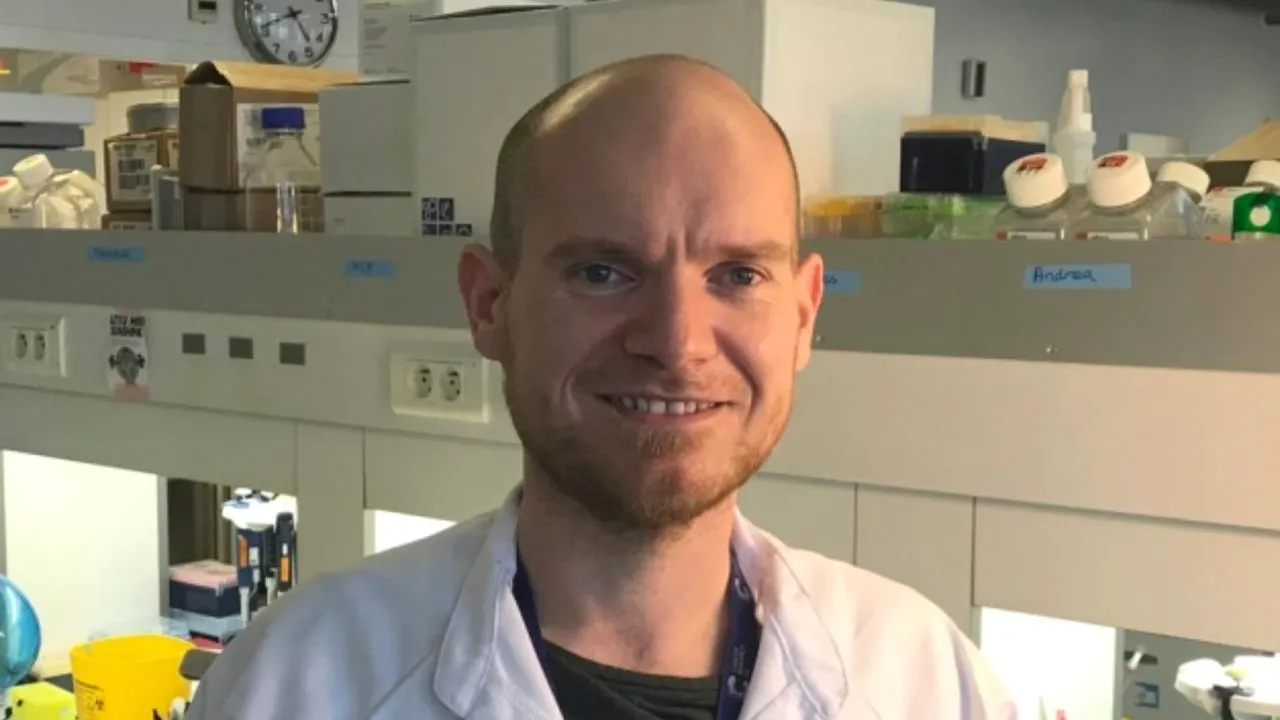 Gabriel Ichim, cercetător român stabilit în Franța: „Coronavirusul și vaccinul nu sunt arme biologice” / „Vaccinurile ARN reprezintă un avans tehnologic major”