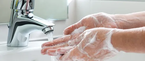 Directorul Institutului naţional pentru alergii şi boli infecţioase din SUA: măştile sunt inutile, igiena riguroasă a mâinilor este importantă