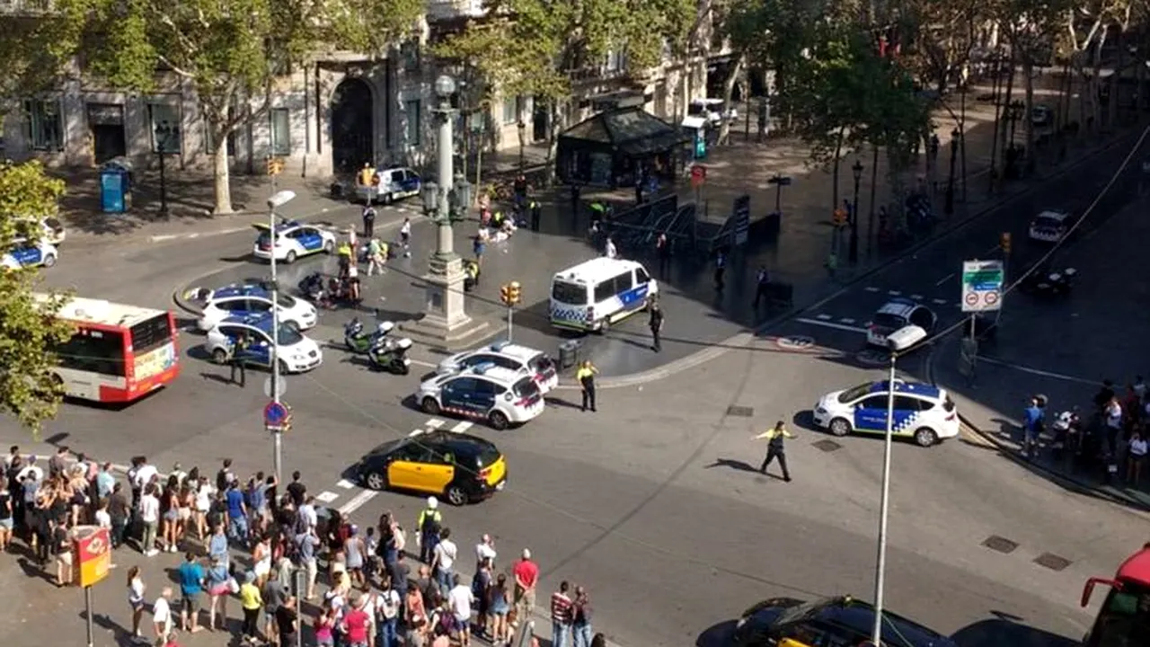Drama românilor din Barcelona: Ne plimbam pe-acolo de 2-3 ori pe săptămână. Acum trăim cu teama de a nu fi următoarea victimă
