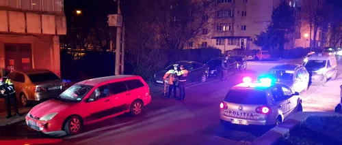 Un bărbat din Constanța, care nu avea permis auto și conducea o mașină cu numere false, a lovit 10 autoturisme parcate