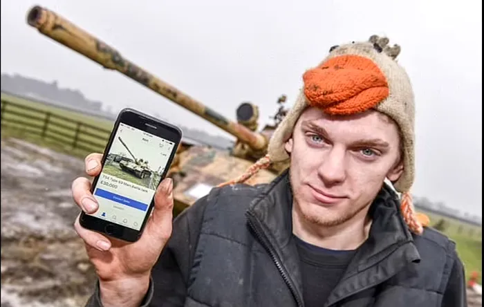 Comoara descoperită de un britanic într-un tanc cumpărat de pe eBay
