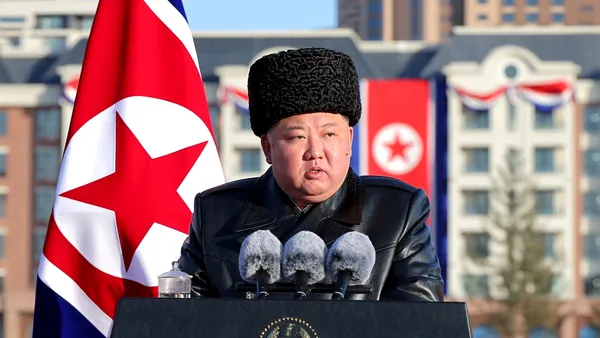 Kim Jong-un a inaugurat un cartier de lux în Phenian pentru familiile soldaților uciși în Ucraina. Cine a fost alături de liderul nord-coreean