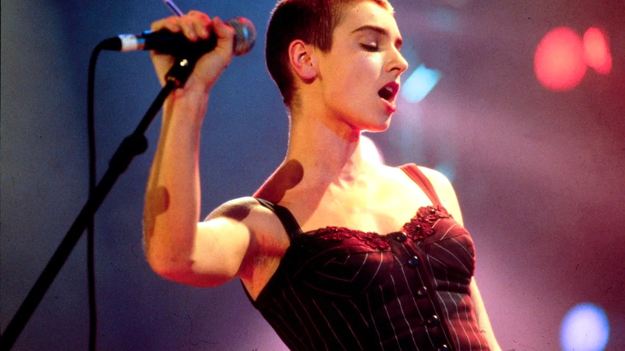 MĂRTURIILE cutremurătoare ale lui Sinead O'Connor înainte de moartea sa fulgerătoare: „Voiam doar sa strig, să țip! Am rugat-o să mă lase să intru”