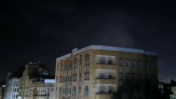 Israelul efectuează bombardamente intense în YEMEN, ca ripostă la o serie de atacuri cu rachete lansate de insurgenții huthi