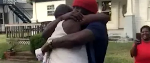 Un tată a izbucnit în lacrimi, după ce fiul său i-a cumpărat o camionetă nouă, pentru a se putea deplasa la serviciu - VIDEO