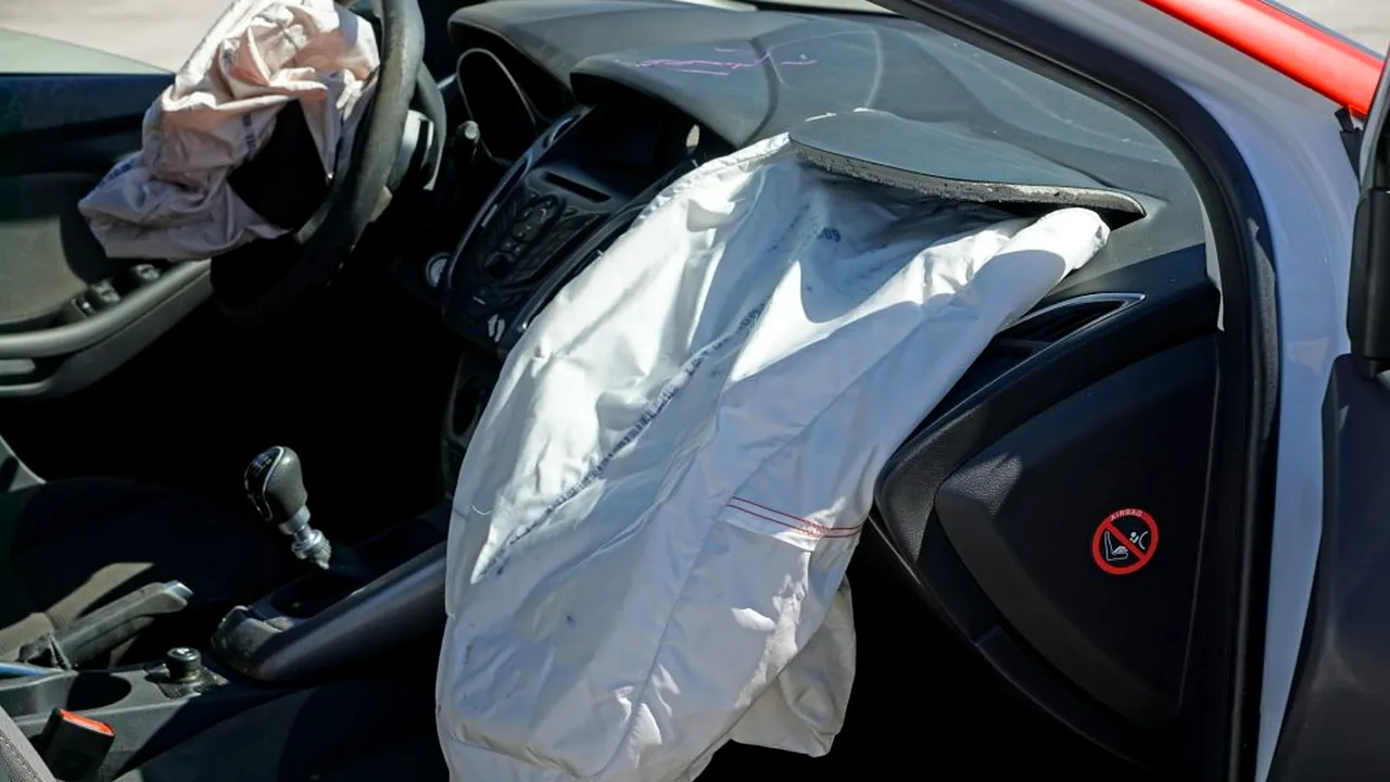 O șoferiță a intrat intenționat pe contrasens pentru a-și „testa