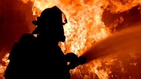 Bărbat reținut în Capitală, după ce a INCENDIAT o casă. Daună de 60.000 de euro