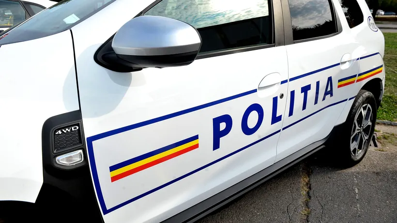 Alcoolul te face zmeu | Un bărbat a traversat neregulamentar strada și a fost luat pe capotă de un șofer / Surpriza polițiștilor când l--au testat un etilotestul pe pieton 