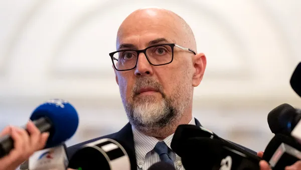 Liderul UDMR, Kelemen Hunor, despre formarea noului guvern: „Prima noastră opțiune este să refacem coaliția. În cel mai rău caz, rămânem în opoziție”