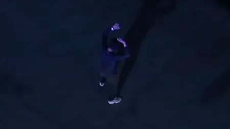 Gestul uimitor al unui bărbat, după ce a fost urmărit de cinci mașini de poliție și un elicopter în California VIDEO