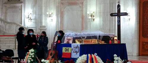 Sicriul cu trupul neînsuflețit al lui Victor Socaciu, depus la Palatul Parlamentului. Când va fi înmormântat artistul