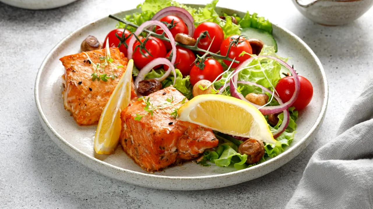 „Verișoara” dietei mediteraneene, tot mai populară. Ce este dieta atlantică