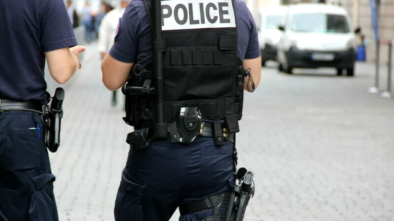 Ireal! Pompierii din Regatul Unit, sub ancheta polițiștilor, după ce au fotografiat cadavrele unor femei, apoi au râs de lenjeria lor intimă