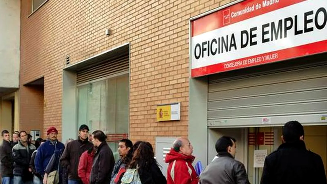 Un pensionar spaniol este gata să ofere unei companii 5.000 de euro pentru a-l angaja pe fiul său de 39 de ani, un „șomer disperat