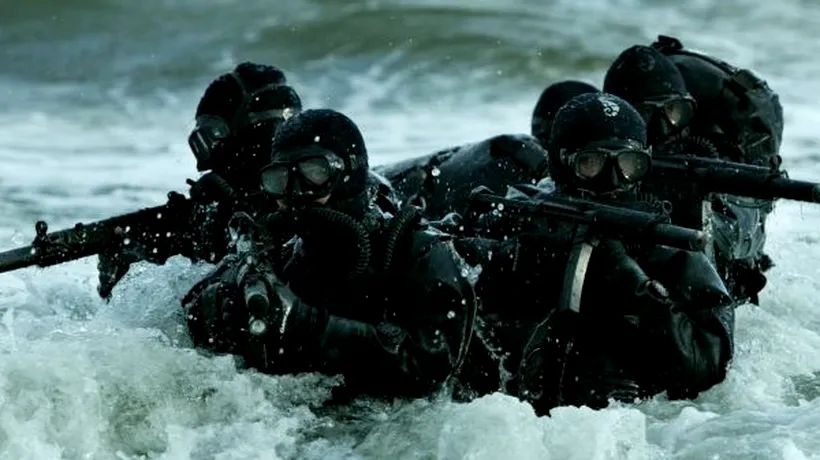 Cât câștigă un luptător SEAL, pe care US Navy vrea acum să îl transforme în cyborg