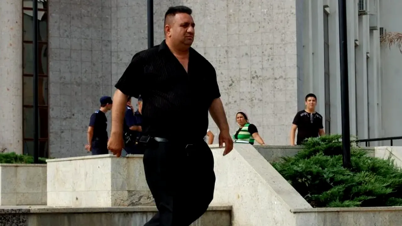 Percheziții DIICOT în Olt, Teleorman și București. Interlopul Bercea Mondialu, printre cei vizați și acuzați de camătă și șantaj