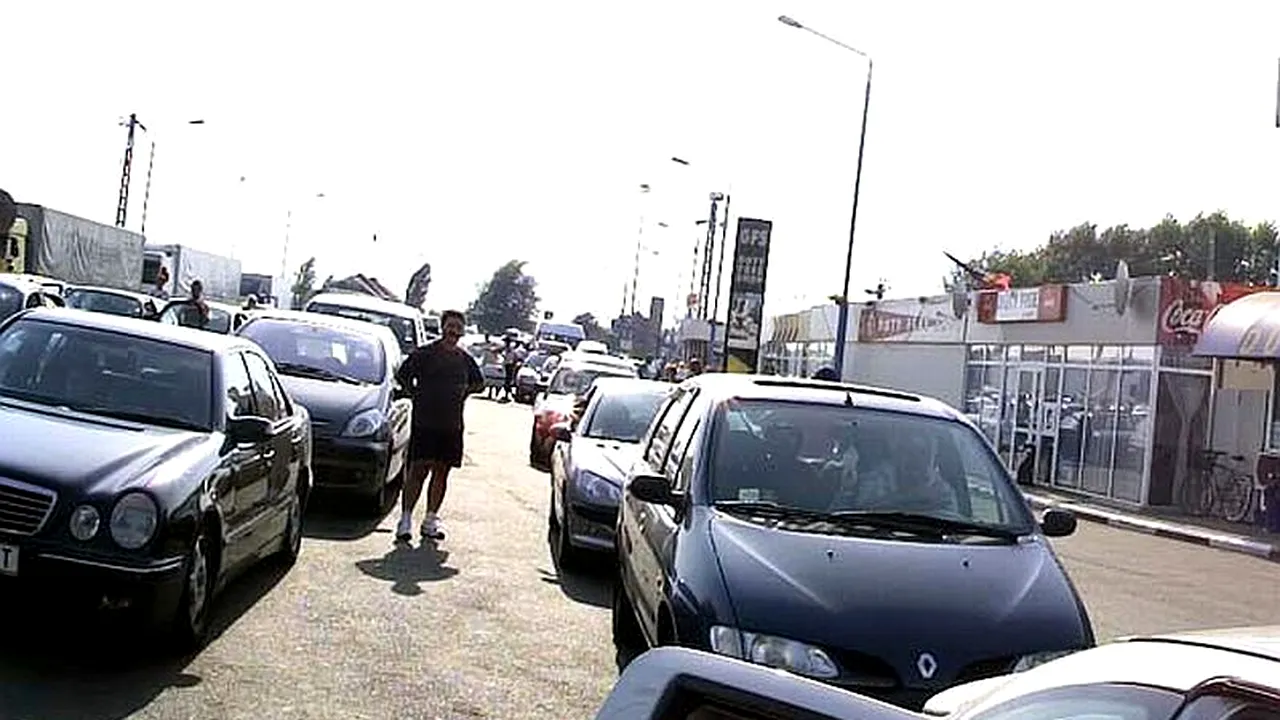 Arad: Două fetițe, ascunse sub bancheta unei mașini pentru a fi scoase ilegal din țară
