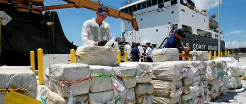 Patru bulgari care transportau 500 de kilograme de cocaină, arestați în apropiere de insulele Canare