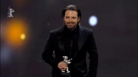 Actorul român Sebastian Stan a primit Ursul de Argint, la BERLINALA 2024: „Pentru un băiețel din România, este foarte important”