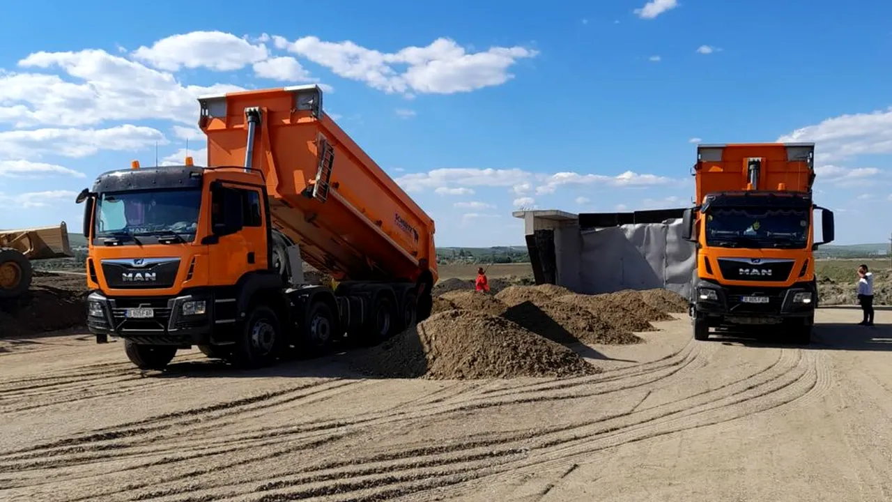 Cum se lucrează la centura unui oraș din România: Cinci muncitori şi trei şefi!