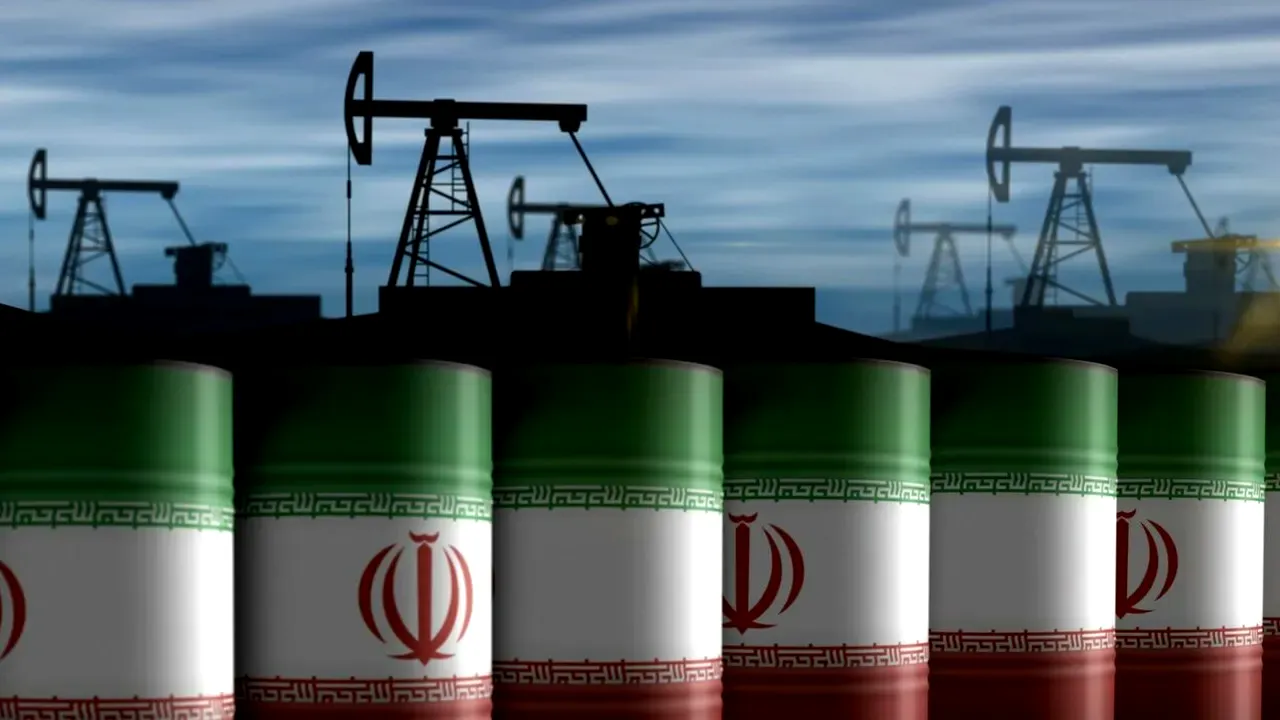 După atacurile asupra petrolierelor în Strâmtoarea Ormuz, Iranul amenință că prețul țițeiului va ajunge la 200 de dolari/baril dacă războiul continuă